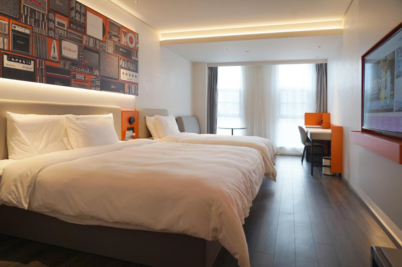 Ibis Styles Hotel - 260M From Guangji Street Subway Station 西安市 エクステリア 写真